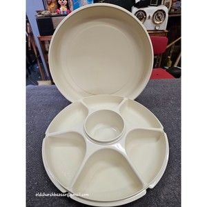 Vintage Tupperware Beige Serving Divided Tray & Lid Veggies Chips Dip 16…